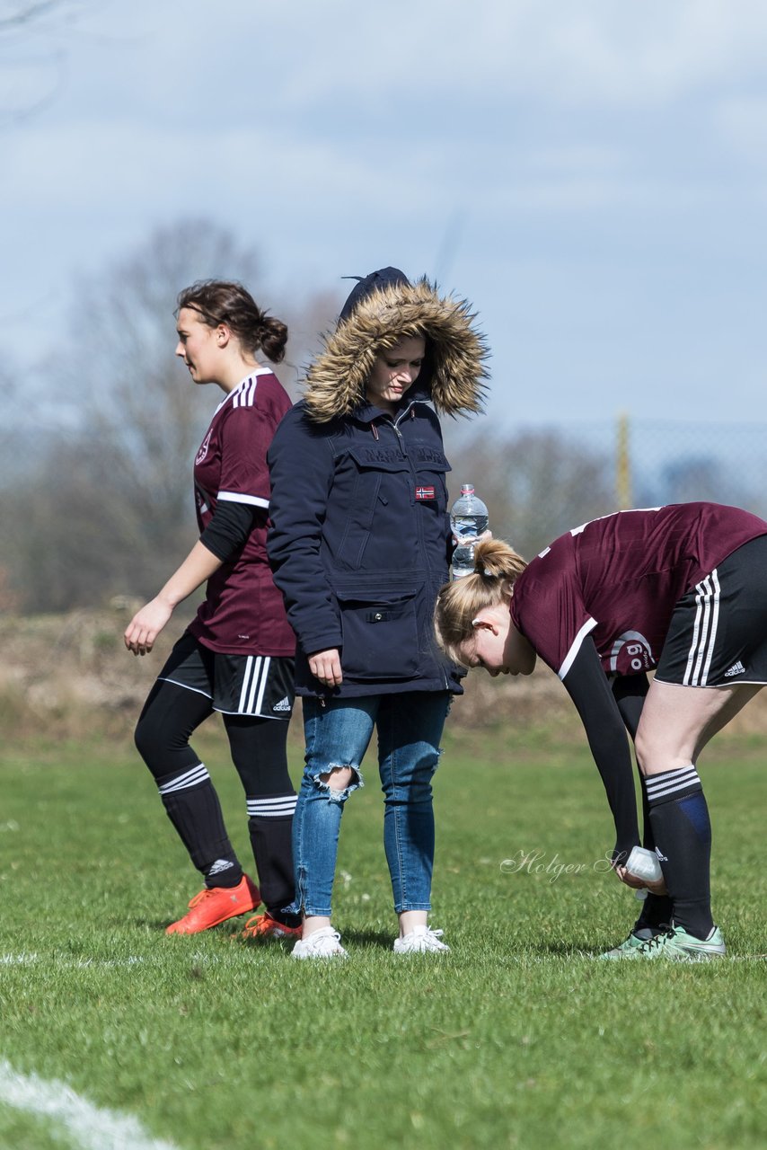 Bild 204 - Frauen TSV Wiemersdorf - VfL Struvenhuetten : Ergebnis: 3:1